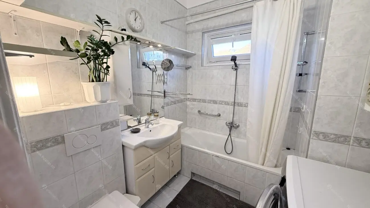 Kiadó albérlet 360000 Ft/hó áron: Budapest, XII. kerület  Böszörményi út. Mérete: 80 nm, 3 szobás | Alberlet.hu - 6670552