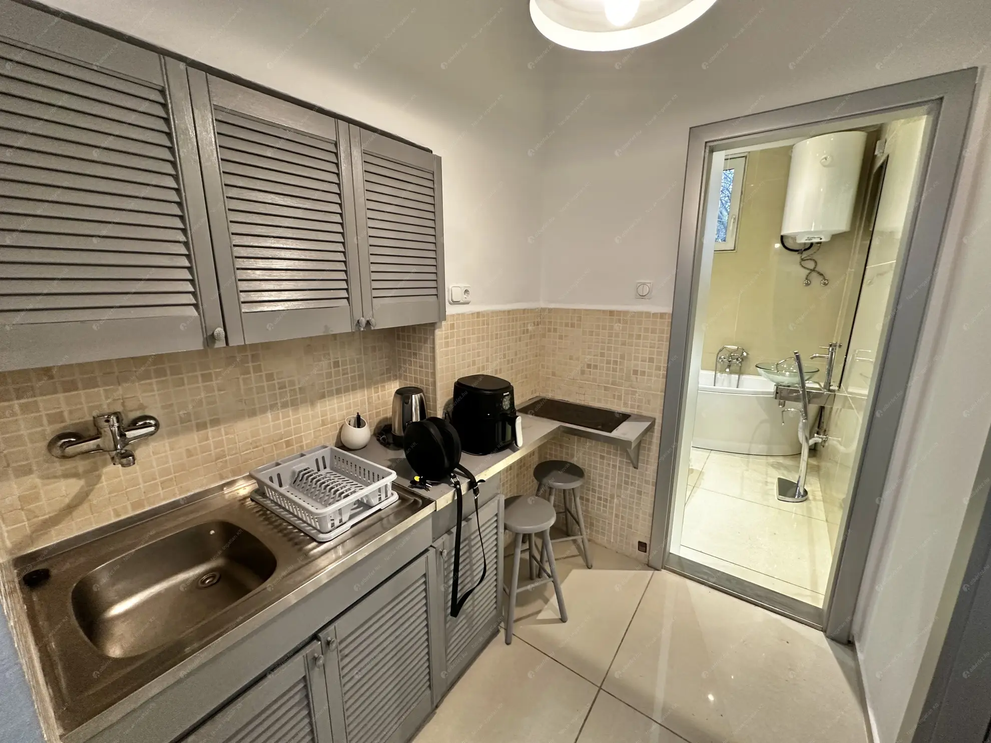 Kiadó albérlet 220000 Ft/hó áron: Budapest, XII. kerület  Bürök utca. Mérete: 30 nm, 1 szobás | Alberlet.hu - 6604639