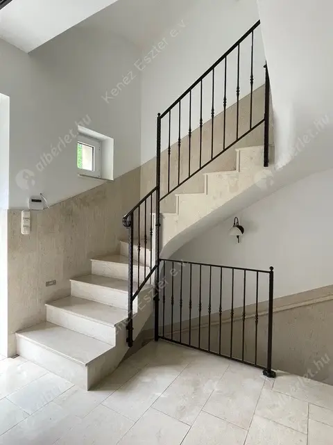 Kiadó albérlet 964000 Ft/hó áron: Budapest, XII. kerület  Csipke utca. Mérete: 300 nm, 6 szobás | Alberlet.hu - 6491732