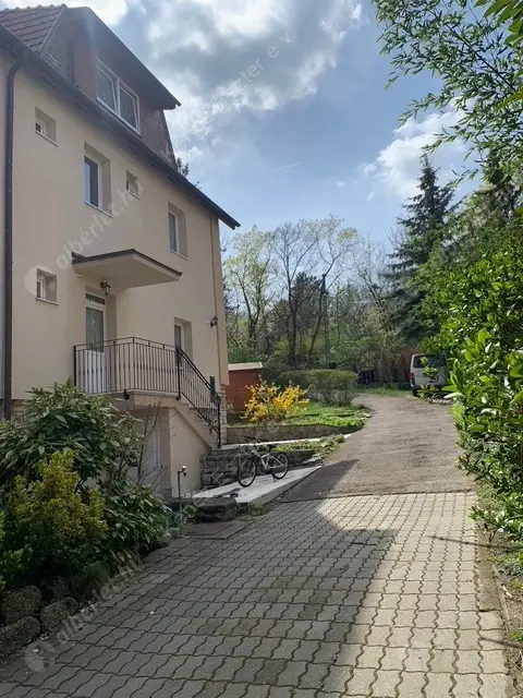 Kiadó albérlet 964000 Ft/hó áron: Budapest, XII. kerület  Csipke utca. Mérete: 300 nm, 6 szobás | Alberlet.hu - 6491736