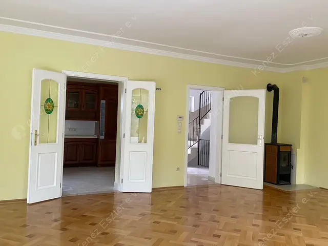 Kiadó albérlet 964000 Ft/hó áron: Budapest, XII. kerület  Csipke utca. Mérete: 300 nm, 6 szobás | Alberlet.hu - 6491744