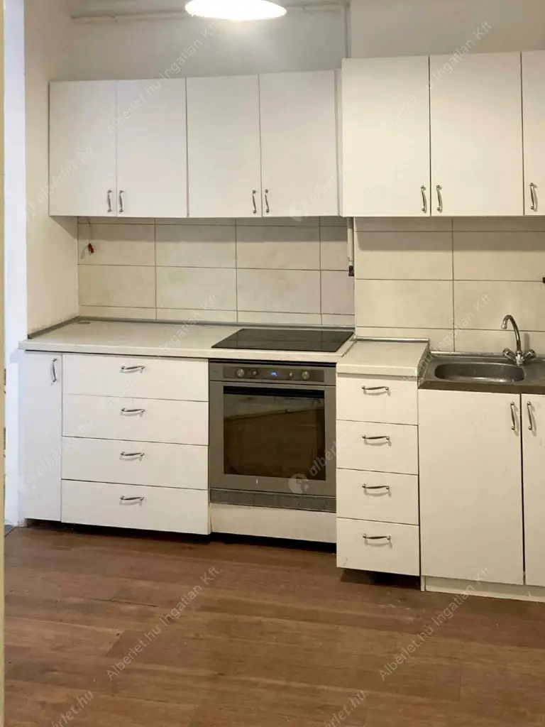 Kiadó albérlet 299000 Ft/hó áron: Budapest, XII. kerület  Csörsz utca. Mérete: 87 nm, 2 szobás | Alberlet.hu - 6596447