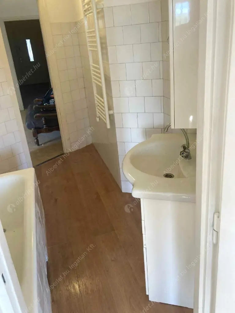 Kiadó albérlet 299000 Ft/hó áron: Budapest, XII. kerület  Csörsz utca. Mérete: 87 nm, 2 szobás | Alberlet.hu - 6597659