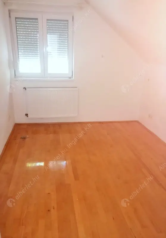 Kiadó albérlet 420000 Ft/hó áron: Budapest, XII. kerület  Denevér köz. Mérete: 120 nm, 4 szobás | Alberlet.hu - 6149451