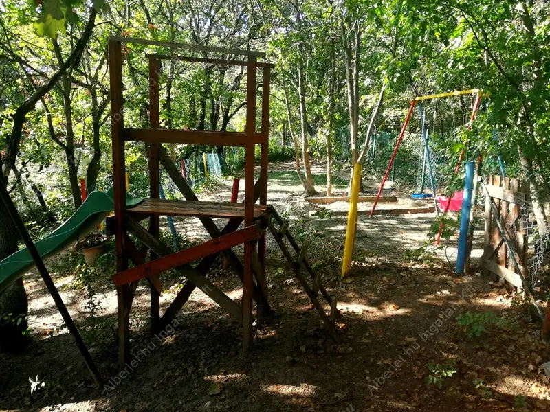 Kiadó albérlet 420000 Ft/hó áron: Budapest, XII. kerület  Denevér köz. Mérete: 120 nm, 4 szobás | Alberlet.hu - 6149456