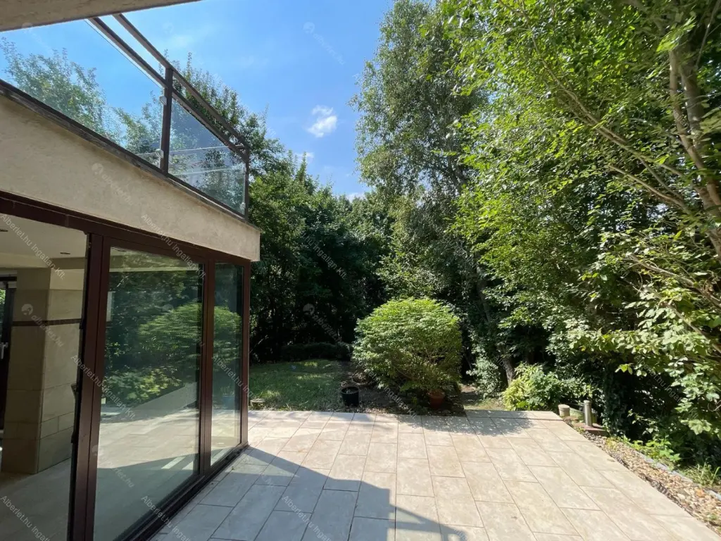 Kiadó albérlet 895000 Ft/hó áron: Budapest, XII. kerület  Denevér köz. Mérete: 165 nm, 4 szobás | Alberlet.hu - 6678389