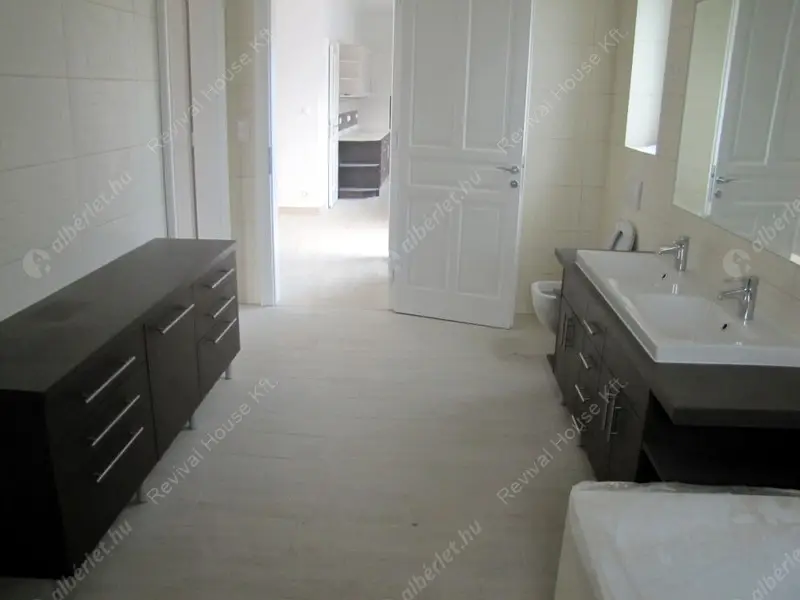 Kiadó albérlet 1200000 Ft/hó áron: Budapest, XII. kerület  Diós árok. Mérete: 200 nm, 5 szobás | Alberlet.hu - 6623632