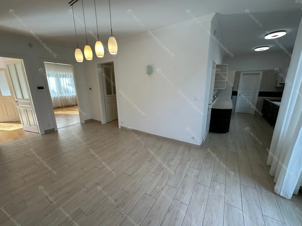 Kiadó albérlet 1200000 Ft/hó áron: Budapest, XII. kerület  Diós árok. Mérete: 200 nm, 5 szobás | Alberlet.hu - 6660954