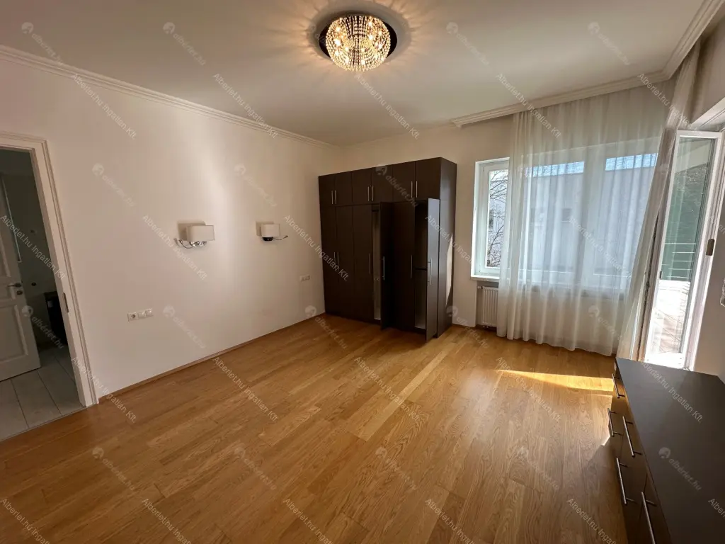 Kiadó albérlet 1200000 Ft/hó áron: Budapest, XII. kerület  Diós árok. Mérete: 200 nm, 5 szobás | Alberlet.hu - 6700877