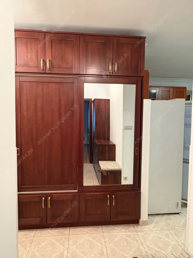 Kiadó albérlet 370000 Ft/hó áron: Budapest, XII. kerület  Diós árok. Mérete: 75 nm, 2 szobás | Alberlet.hu - 6541212