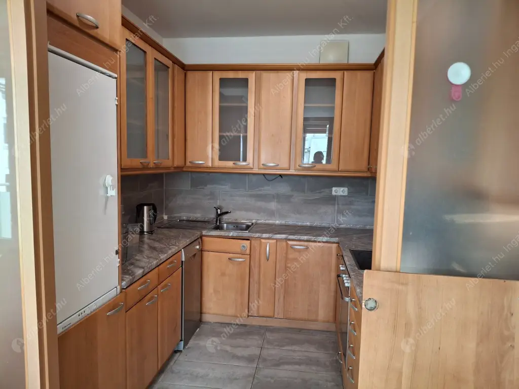 Kiadó albérlet 700000 Ft/hó áron: Budapest, XII. kerület  Dolgos utca. Mérete: 112 nm, 4 szobás | Alberlet.hu - 6553053
