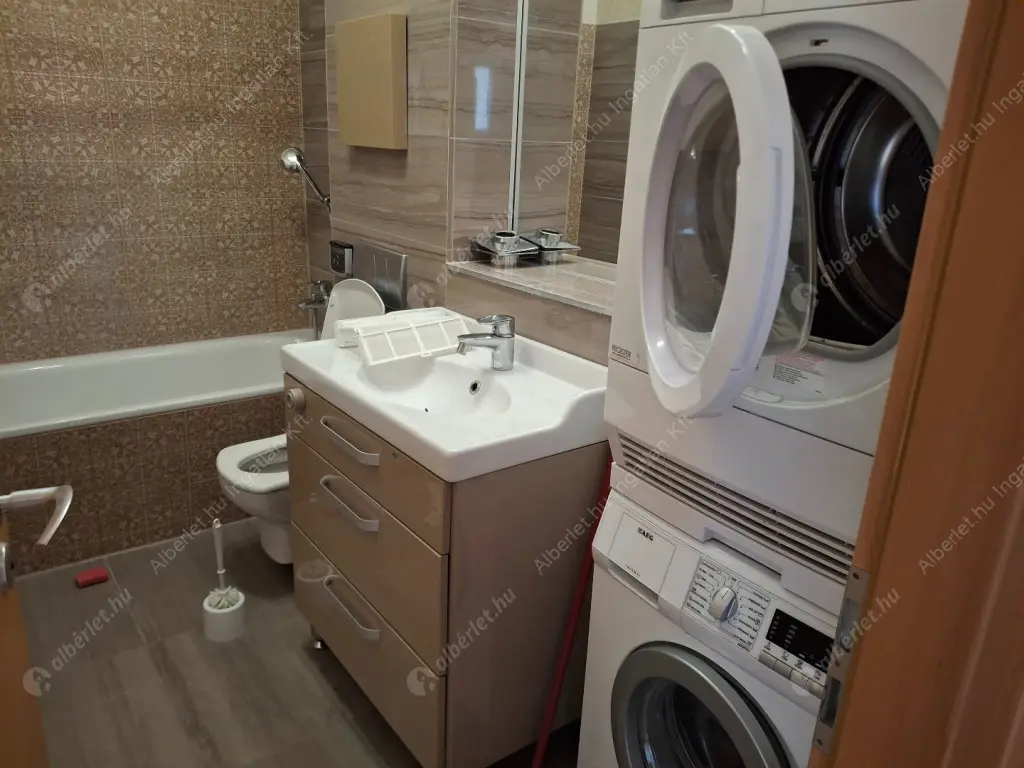 Kiadó albérlet 700000 Ft/hó áron: Budapest, XII. kerület  Dolgos utca. Mérete: 112 nm, 4 szobás | Alberlet.hu - 6553059