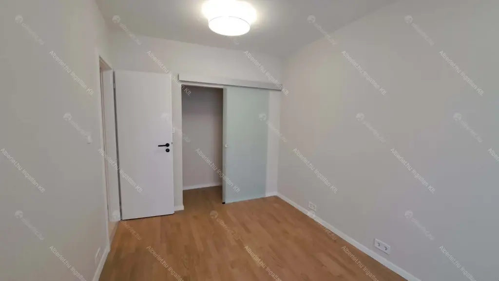 Kiadó albérlet 320000 Ft/hó áron: Budapest, XII. kerület  Eötvös út. Mérete: 63 nm, 3 szobás | Alberlet.hu - 6666892