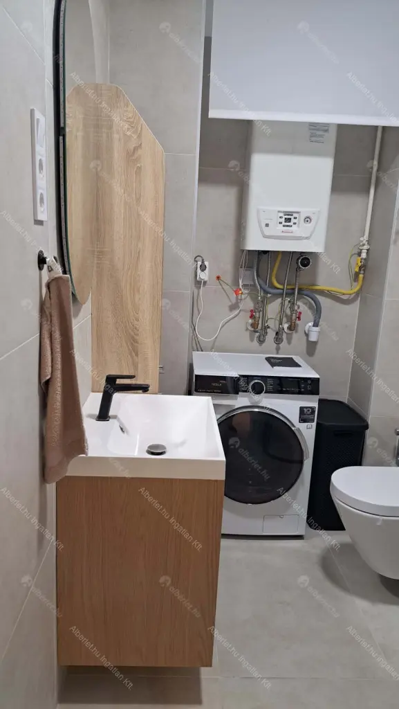 Kiadó albérlet 320000 Ft/hó áron: Budapest, XII. kerület  Eötvös út. Mérete: 63 nm, 3 szobás | Alberlet.hu - 6666899