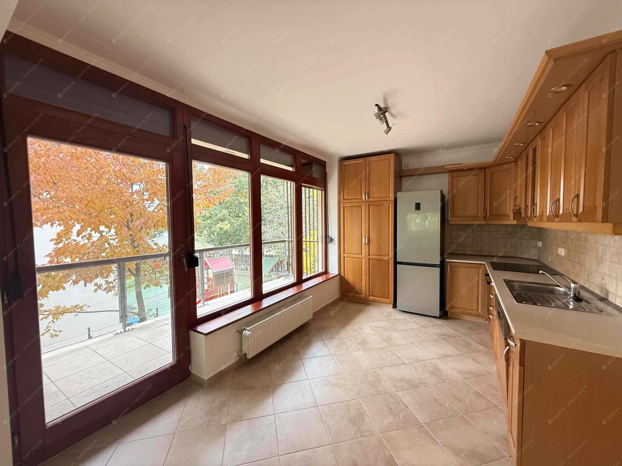 Kiadó albérlet 335000 Ft/hó áron: Budapest, XII. kerület  Eötvös út. Mérete: 68 nm, 2 szobás | Alberlet.hu - 6564570