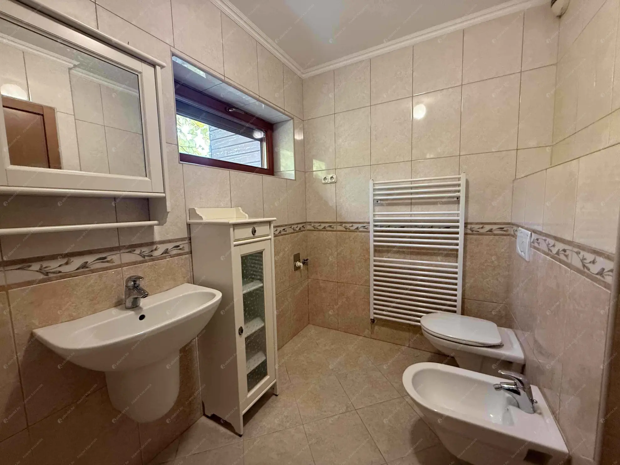 Kiadó albérlet 335000 Ft/hó áron: Budapest, XII. kerület  Eötvös út. Mérete: 68 nm, 2 szobás | Alberlet.hu - 6564577