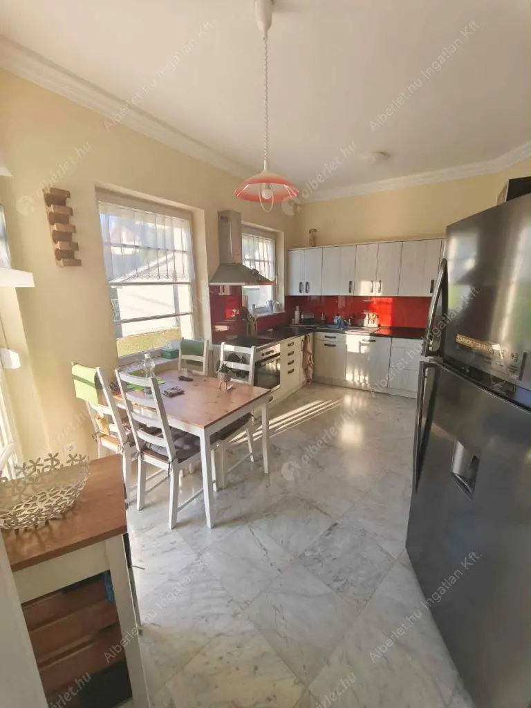 Kiadó albérlet 1196000 Ft/hó áron: Budapest, XII. kerület  Fodor lejtő. Mérete: 280 nm, 4 szobás | Alberlet.hu - 6586891