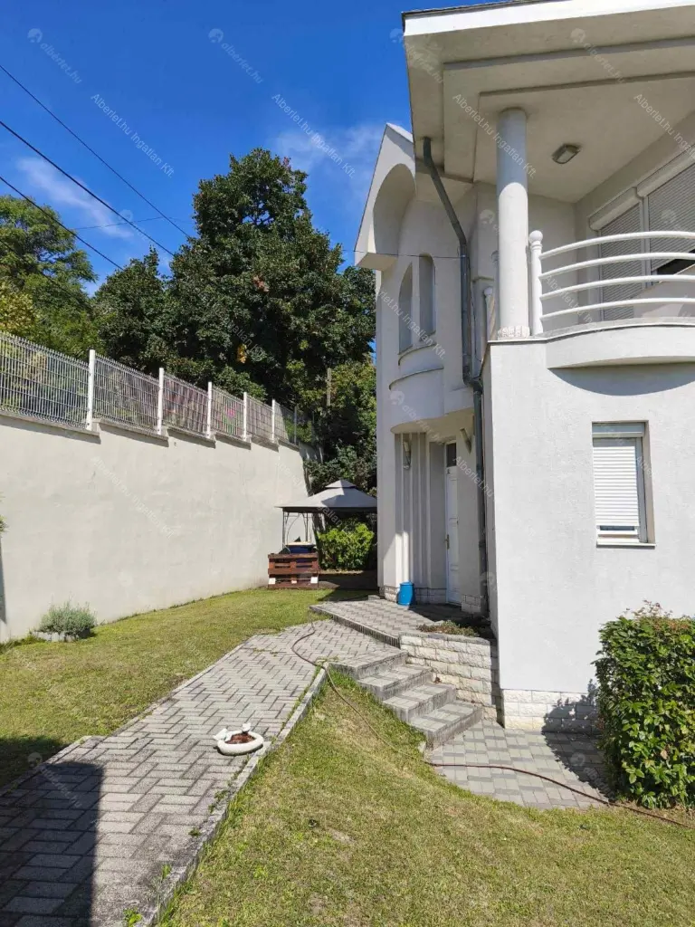 Kiadó albérlet 789000 Ft/hó áron: Budapest, XII. kerület  Fodor lejtő. Mérete: 280 nm, 4 szobás | Alberlet.hu - 6662078