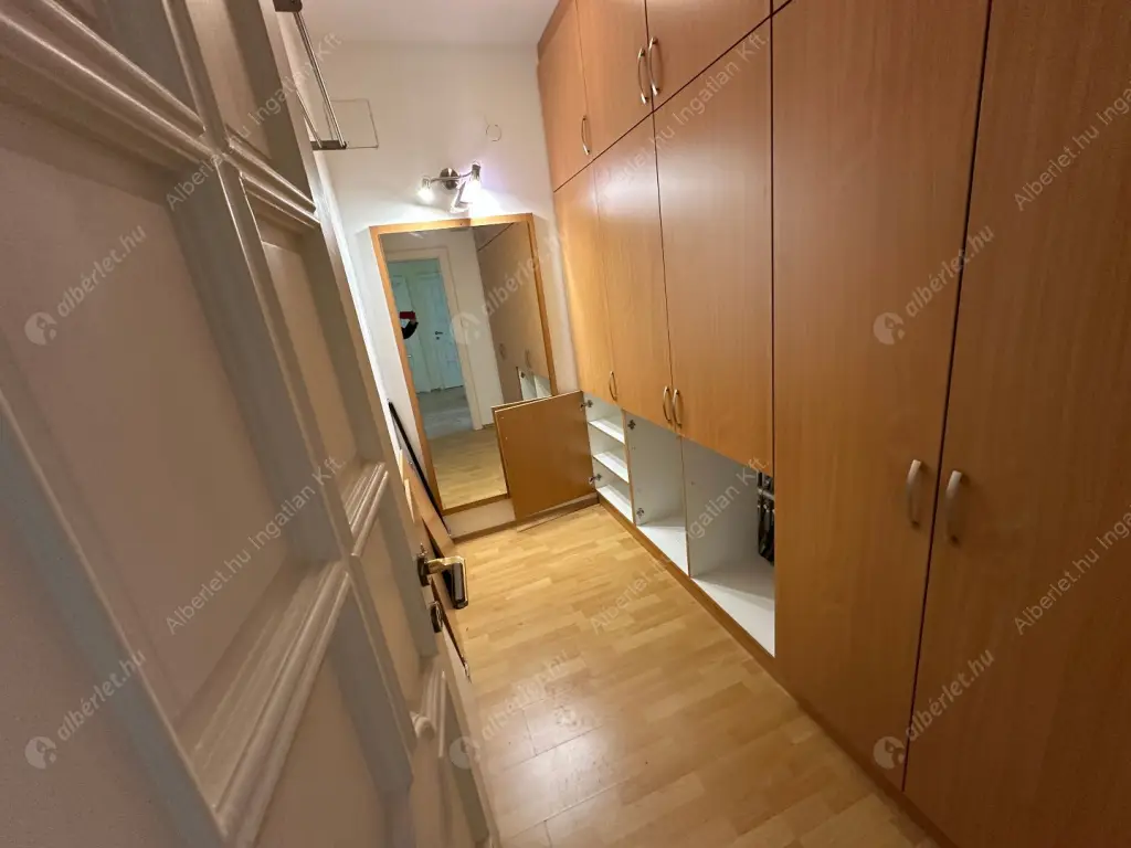 Kiadó albérlet 1144000 Ft/hó áron: Budapest, XII. kerület  Fodor utca. Mérete: 280 nm, 4 szobás | Alberlet.hu - 6592159