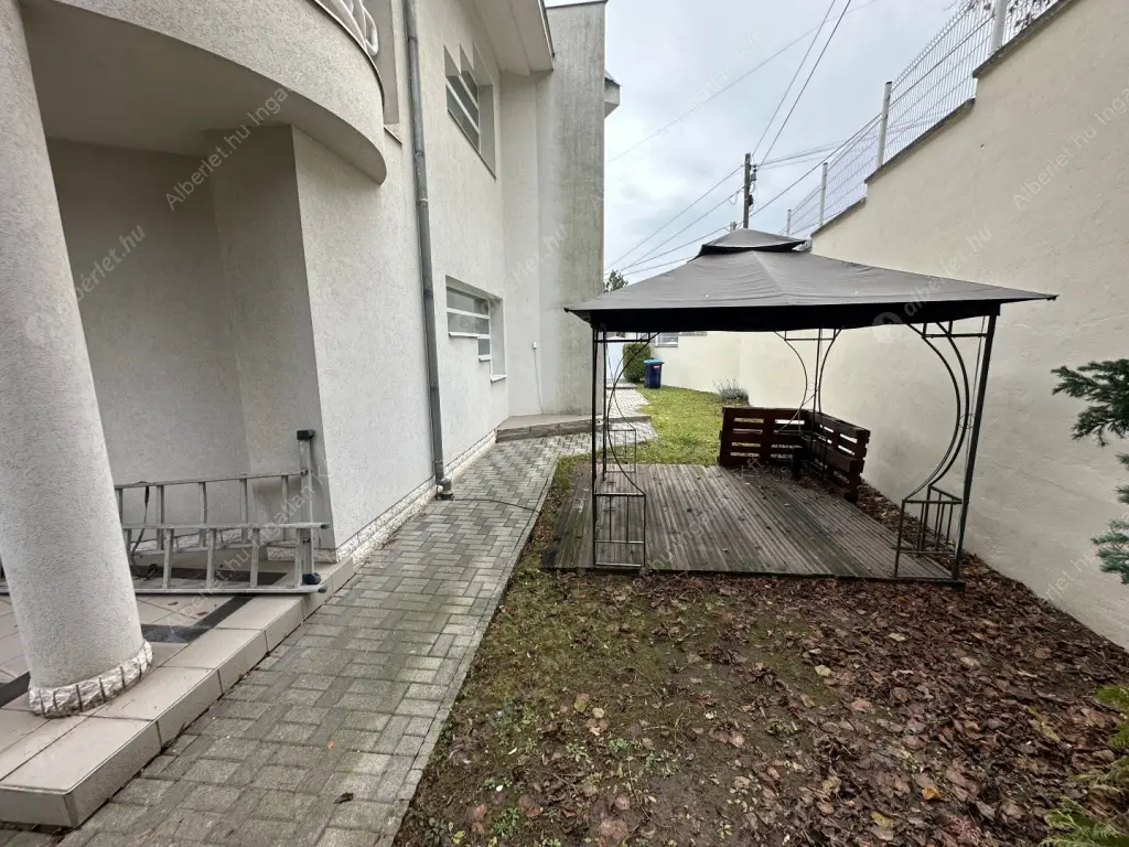 Kiadó albérlet 1144000 Ft/hó áron: Budapest, XII. kerület  Fodor utca. Mérete: 280 nm, 4 szobás | Alberlet.hu - 6592164