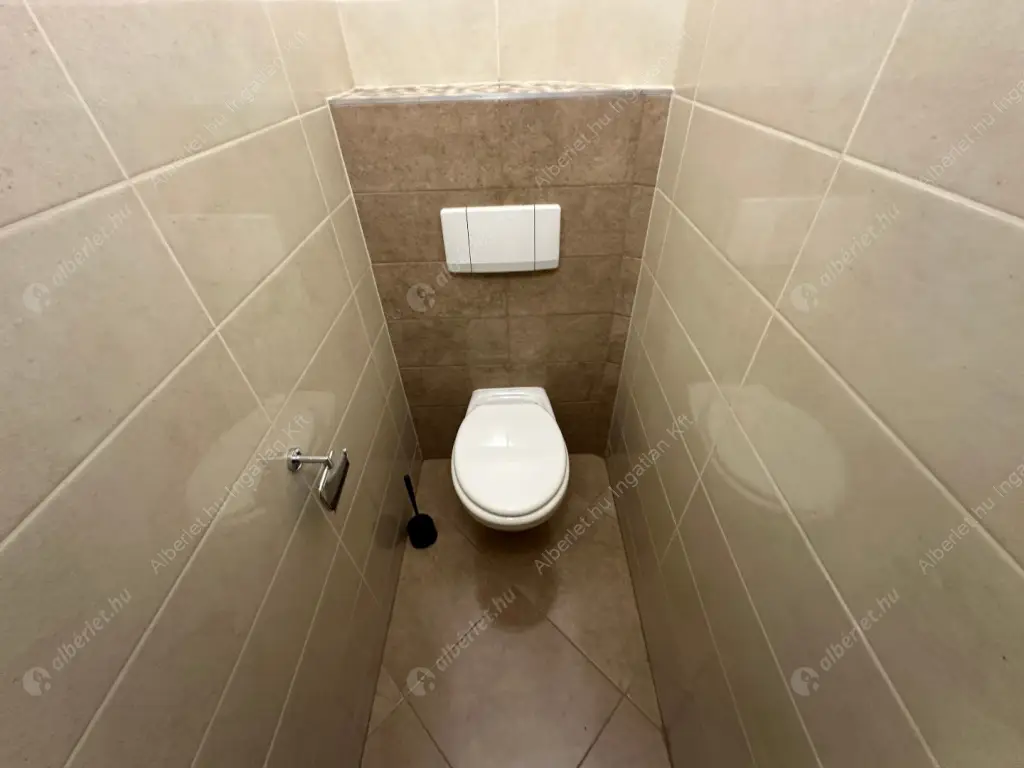 Kiadó albérlet 1020000 Ft/hó áron: Budapest, XII. kerület  Fodor utca. Mérete: 280 nm, 4 szobás | Alberlet.hu - 6617390