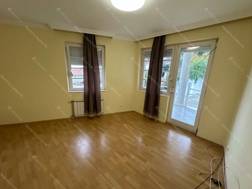 Kiadó albérlet 974000 Ft/hó áron: Budapest, XII. kerület  Fodor utca. Mérete: 280 nm, 4 szobás | Alberlet.hu - 6682111