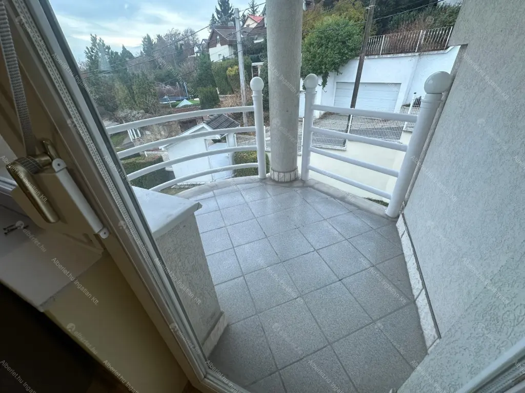 Kiadó albérlet 974000 Ft/hó áron: Budapest, XII. kerület  Fodor utca. Mérete: 280 nm, 4 szobás | Alberlet.hu - 6682112