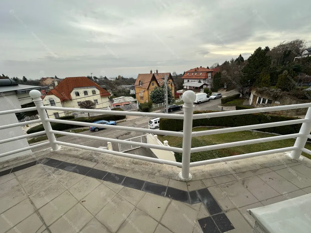 Kiadó albérlet 974000 Ft/hó áron: Budapest, XII. kerület  Fodor utca. Mérete: 280 nm, 4 szobás | Alberlet.hu - 6682114