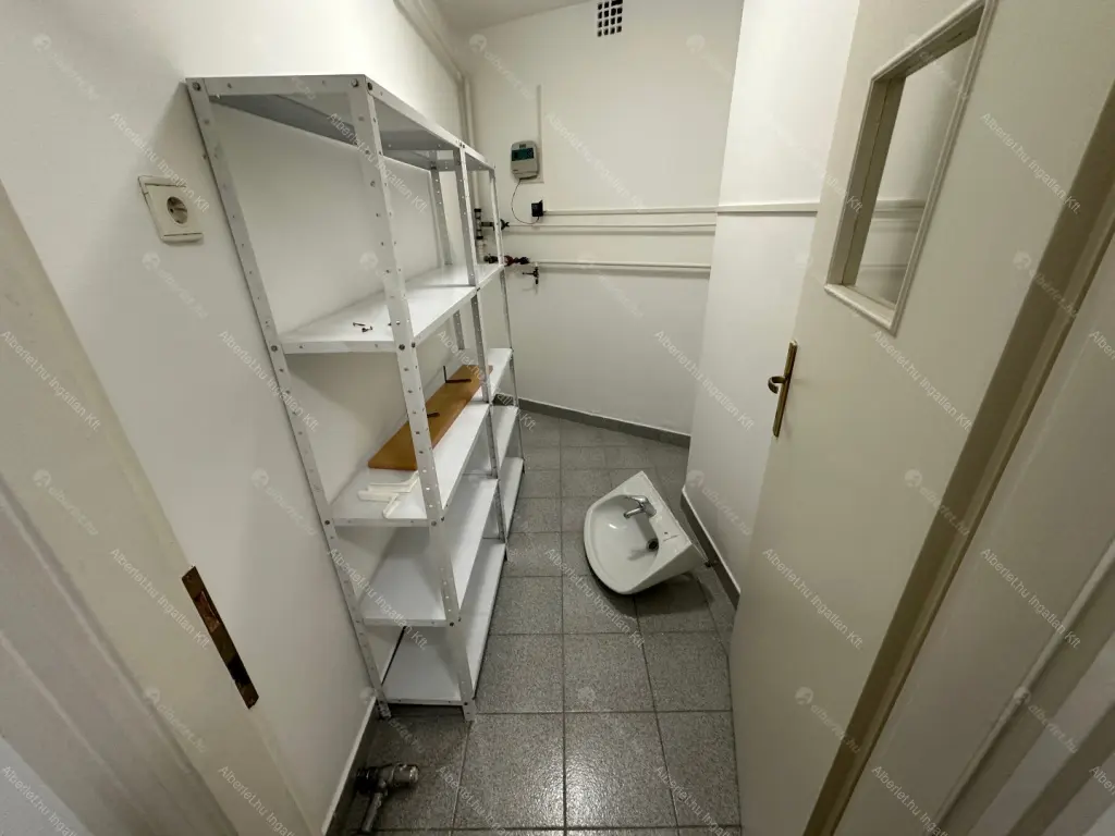 Kiadó albérlet 974000 Ft/hó áron: Budapest, XII. kerület  Fodor utca. Mérete: 280 nm, 4 szobás | Alberlet.hu - 6682120