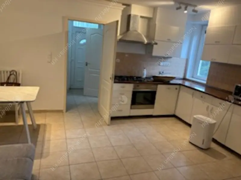 Kiadó albérlet 250000 Ft/hó áron: Budapest, XII. kerület  Fodor utca. Mérete: 44 nm, 1 szobás | Alberlet.hu - 6575963