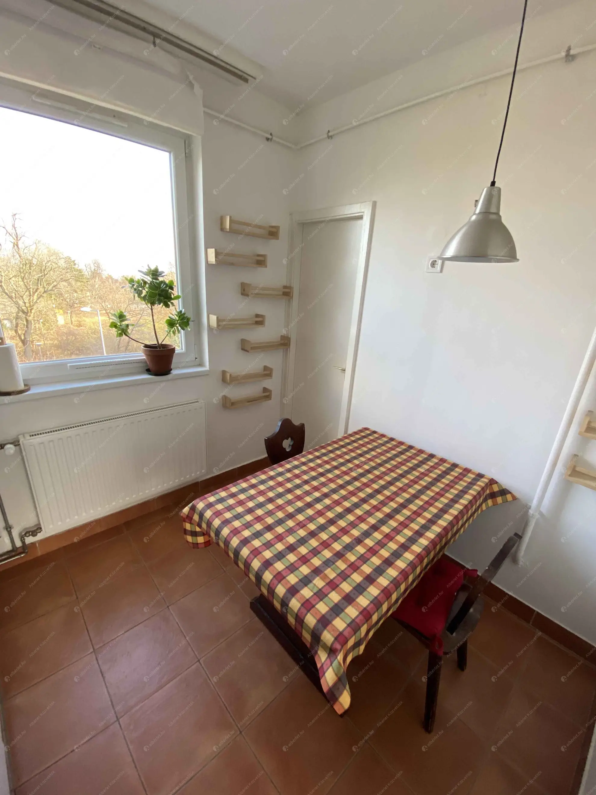 Kiadó albérlet 250000 Ft/hó áron: Budapest, XII. kerület  Fülemile út. Mérete: 65 nm, 2 szobás | Alberlet.hu - 6604788