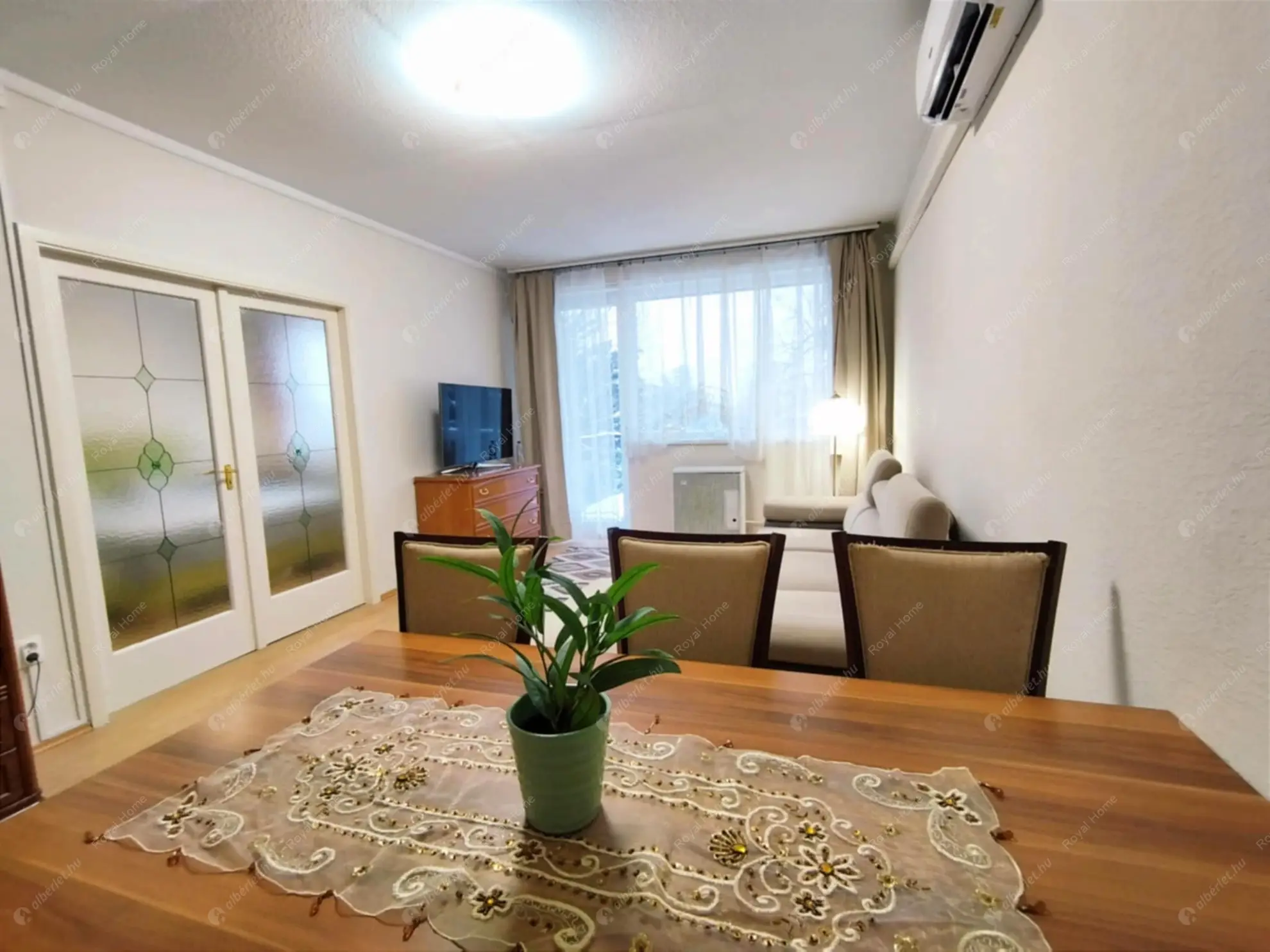 Kiadó albérlet 259000 Ft/hó áron: Budapest, XII. kerület  Fülemile út. Mérete: 70 nm, 3 szobás | Alberlet.hu - 6619552