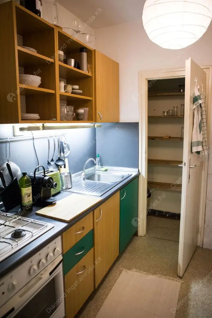 Kiadó albérlet 200000 Ft/hó áron: Budapest, XII. kerület  Fürj utca. Mérete: 42 nm, 1 szobás | Alberlet.hu - 5337261