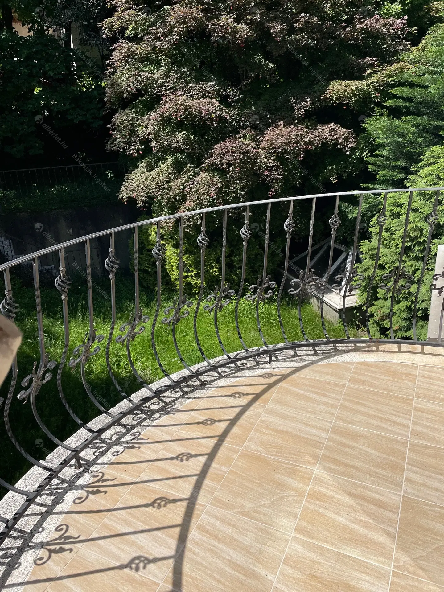 Kiadó albérlet 1126000 Ft/hó áron: Budapest, XII. kerület  Galgóczy utca. Mérete: 300 nm, 7 szobás | Alberlet.hu - 6460147