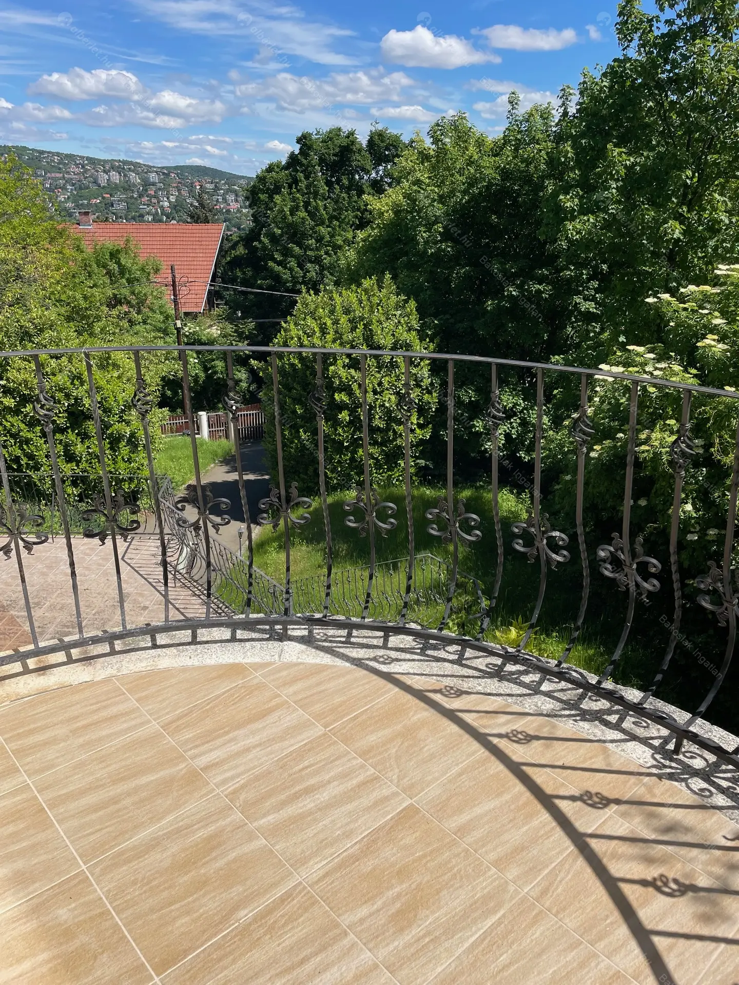 Kiadó albérlet 1126000 Ft/hó áron: Budapest, XII. kerület  Galgóczy utca. Mérete: 300 nm, 7 szobás | Alberlet.hu - 6460151