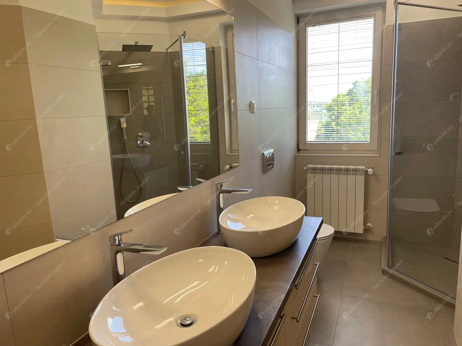 Kiadó albérlet 1126000 Ft/hó áron: Budapest, XII. kerület  Galgóczy utca. Mérete: 300 nm, 7 szobás | Alberlet.hu - 6460153