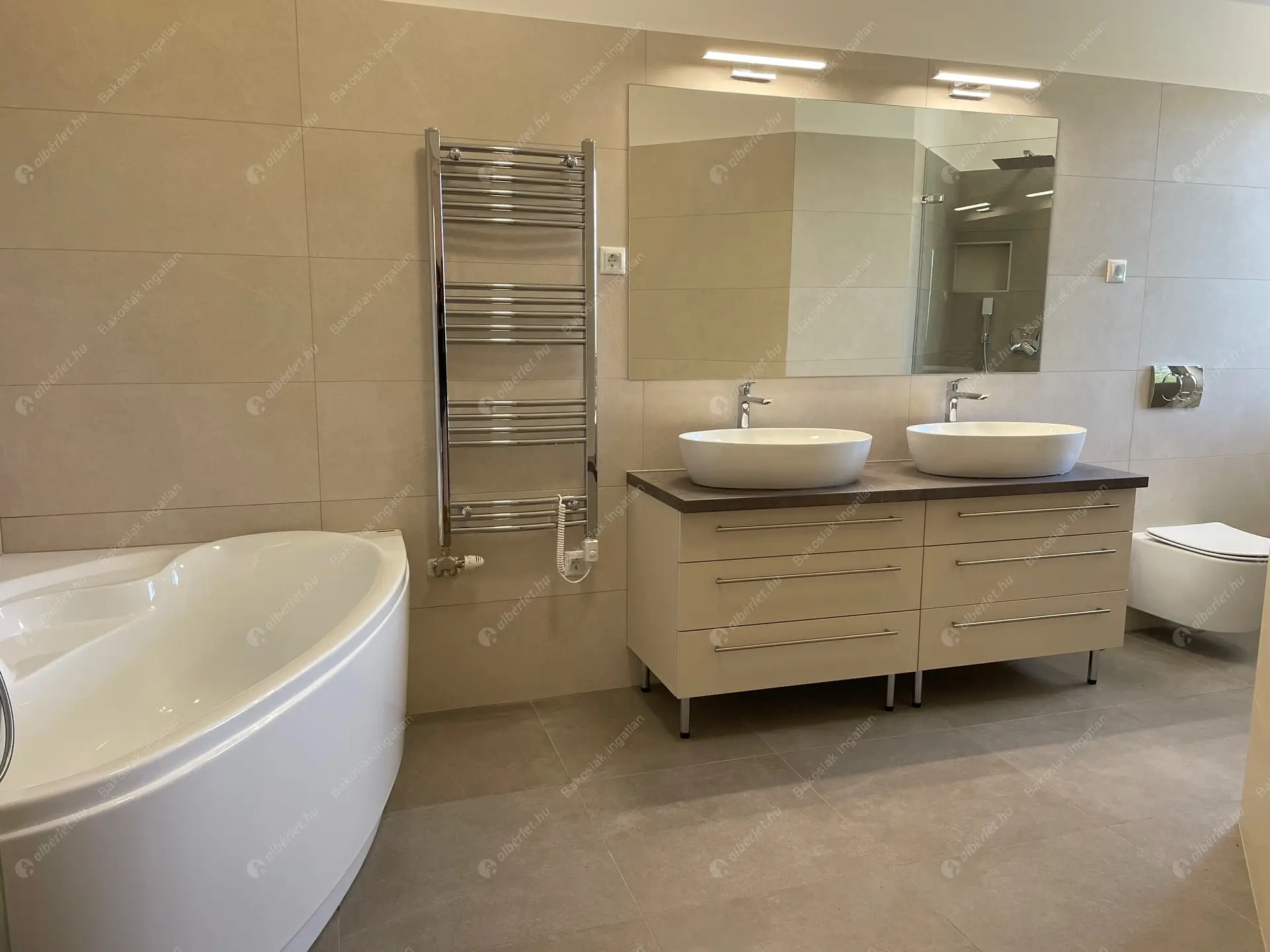 Kiadó albérlet 1126000 Ft/hó áron: Budapest, XII. kerület  Galgóczy utca. Mérete: 300 nm, 7 szobás | Alberlet.hu - 6460155