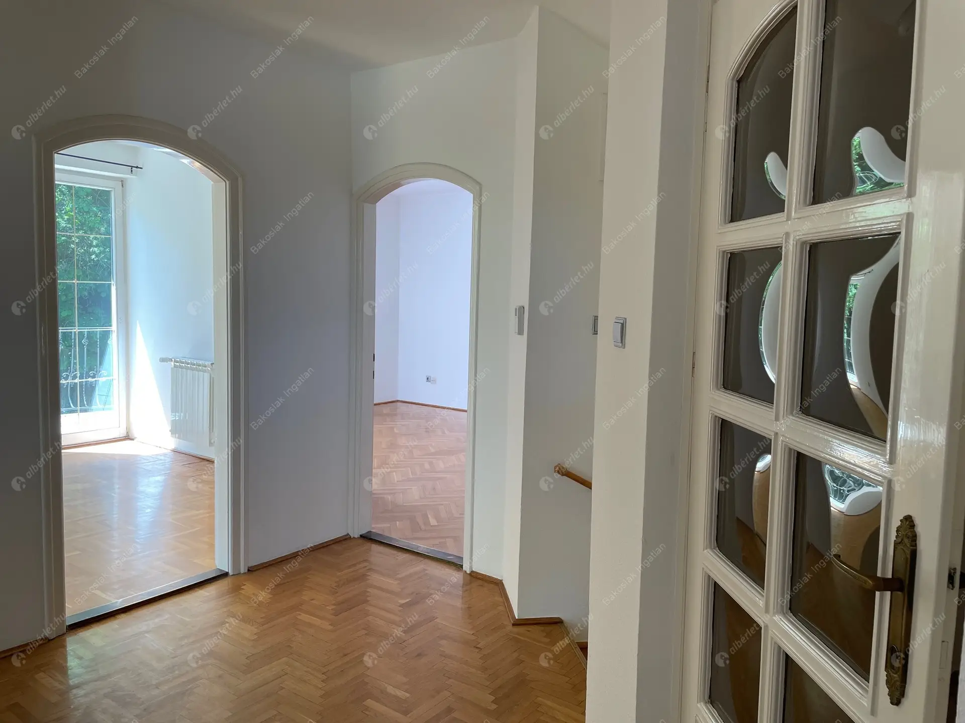 Kiadó albérlet 1126000 Ft/hó áron: Budapest, XII. kerület  Galgóczy utca. Mérete: 300 nm, 7 szobás | Alberlet.hu - 6460156