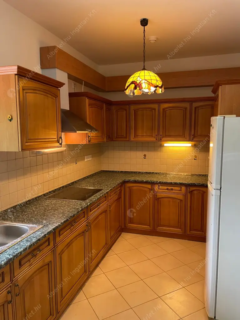 Kiadó albérlet 450000 Ft/hó áron: Budapest, XII. kerület  Galgóczy utca. Mérete: 90 nm, 3 szobás | Alberlet.hu - 6594375