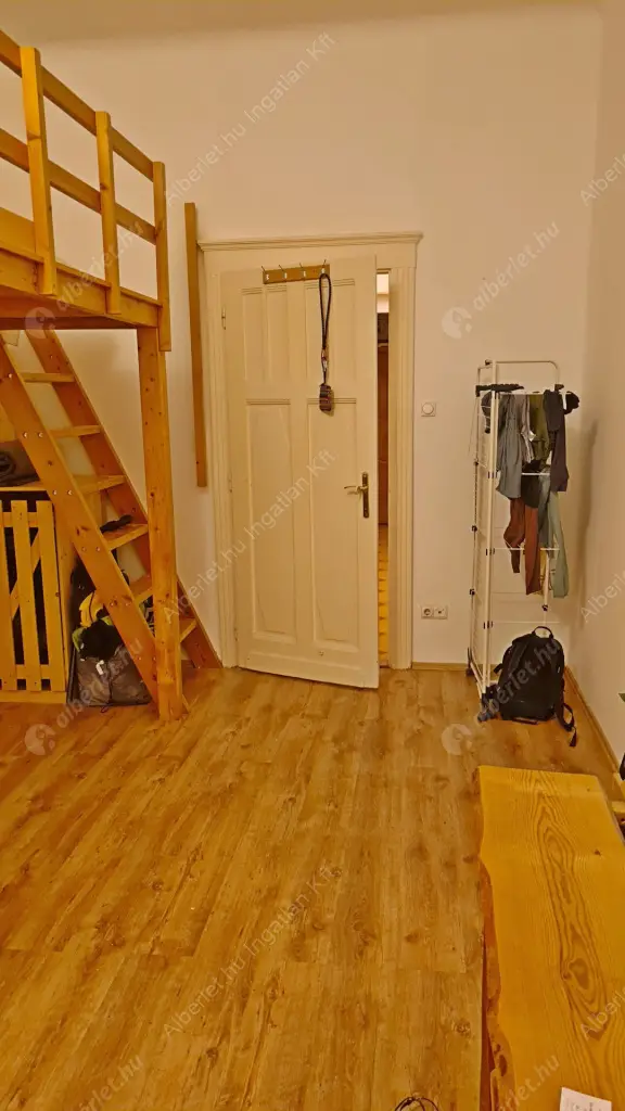 Kiadó albérlet 180000 Ft/hó áron: Budapest, XII. kerület  Greguss utca. Mérete: 34 nm, 1 szobás | Alberlet.hu - 6570197