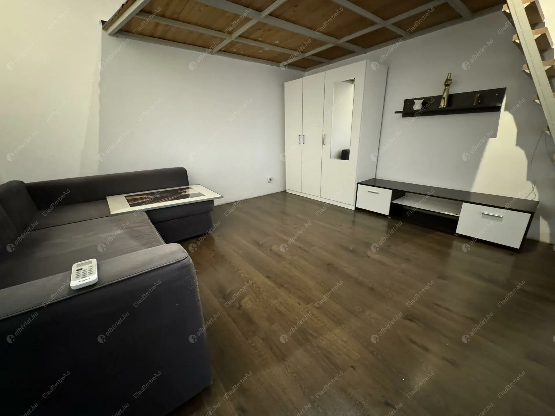 Kiadó albérlet 199000 Ft/hó áron: Budapest, XII. kerület  Greguss utca. Mérete: 40 nm, 1 szobás | Alberlet.hu - 6285257