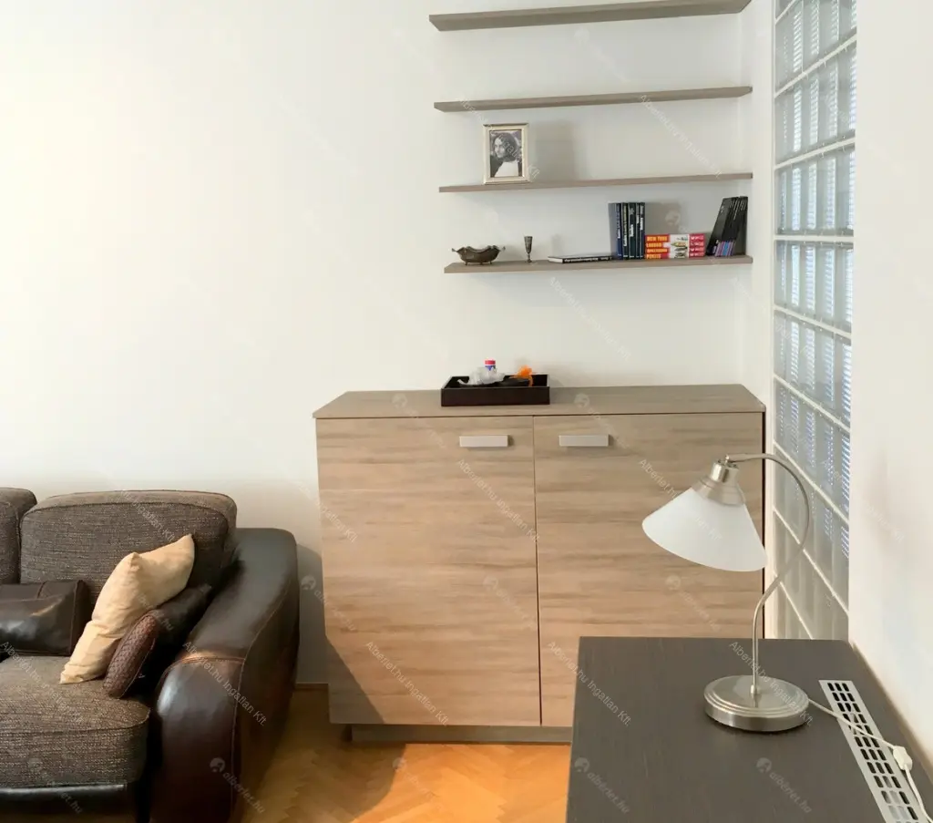 Kiadó albérlet 260000 Ft/hó áron: Budapest, XII. kerület  György Aladár utca. Mérete: 56 nm, 2 szobás | Alberlet.hu - 6648475