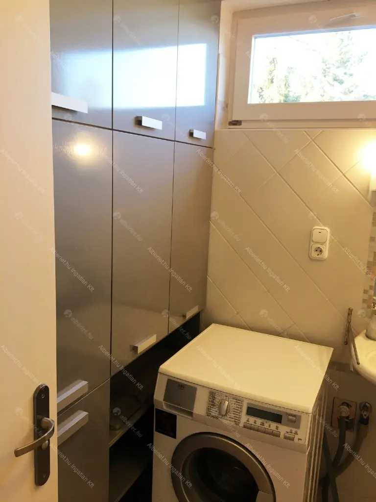 Kiadó albérlet 260000 Ft/hó áron: Budapest, XII. kerület  György Aladár utca. Mérete: 56 nm, 2 szobás | Alberlet.hu - 6648493