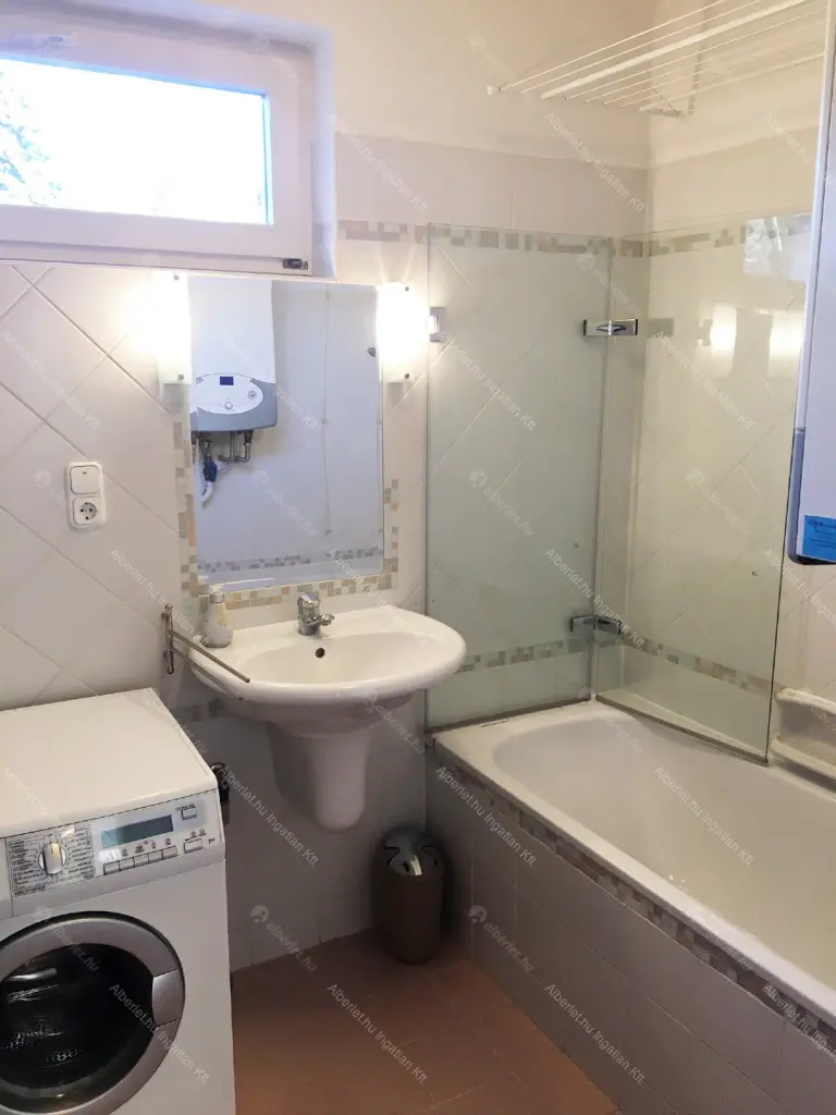 Kiadó albérlet 260000 Ft/hó áron: Budapest, XII. kerület  György Aladár utca. Mérete: 56 nm, 2 szobás | Alberlet.hu - 6657032