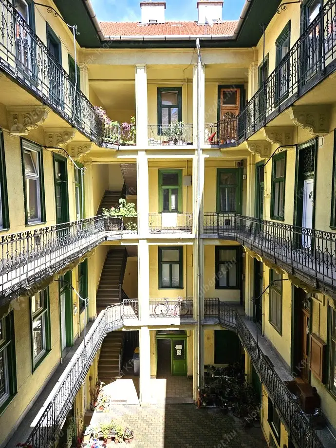 Kiadó albérlet 220000 Ft/hó áron: Budapest, XII. kerület  Hajnóczy József utca. Mérete: 44 nm, 2 szobás | Alberlet.hu - 6603939