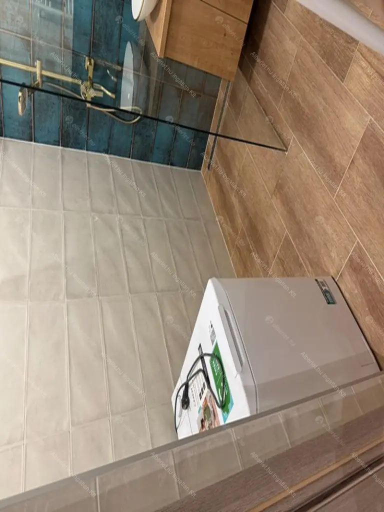 Kiadó albérlet 300000 Ft/hó áron: Budapest, XII. kerület  Hajnóczy József utca. Mérete: 50 nm, 2 szobás | Alberlet.hu - 6674025