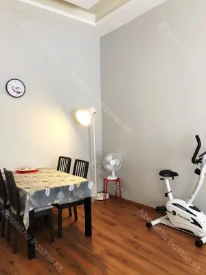 Kiadó albérlet 290000 Ft/hó áron: Budapest, XII. kerület  Hajnóczy József utca. Mérete: 78 nm, 3 szobás | Alberlet.hu - 6698058