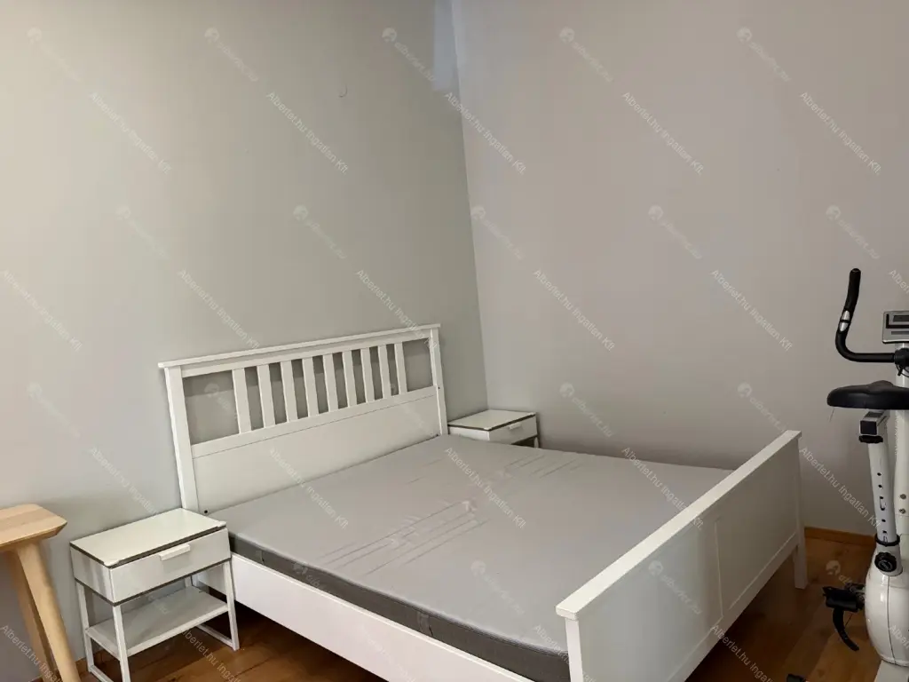 Kiadó albérlet 290000 Ft/hó áron: Budapest, XII. kerület  Hajnóczy József utca. Mérete: 78 nm, 3 szobás | Alberlet.hu - 6698835