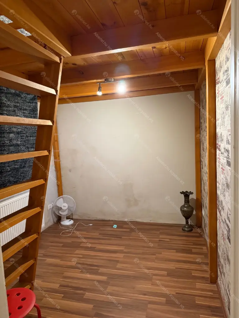 Kiadó albérlet 290000 Ft/hó áron: Budapest, XII. kerület  Hajnóczy József utca. Mérete: 78 nm, 3 szobás | Alberlet.hu - 6698836