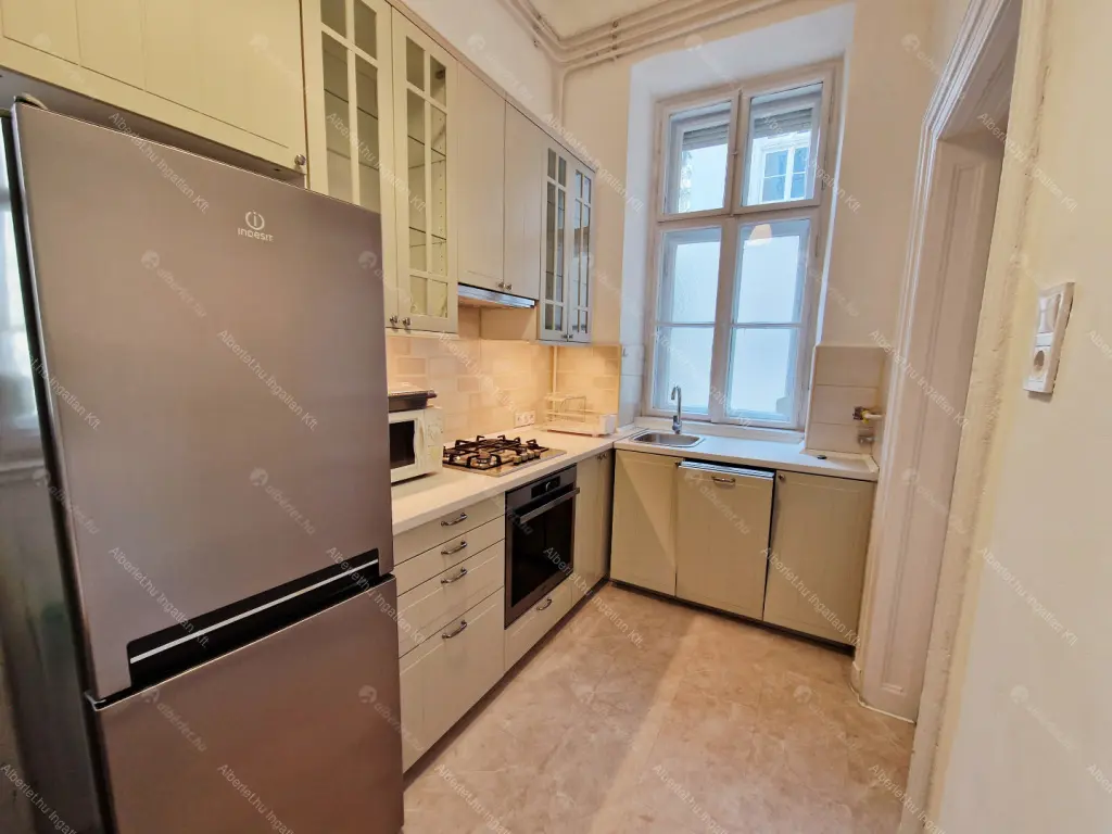 Kiadó albérlet 350000 Ft/hó áron: Budapest, XII. kerület  Hajnóczy József utca. Mérete: 83 nm, 3 szobás | Alberlet.hu - 6678682